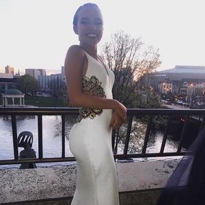 WHITE BEADED PROM DRESS/GOWN SIZE 2
